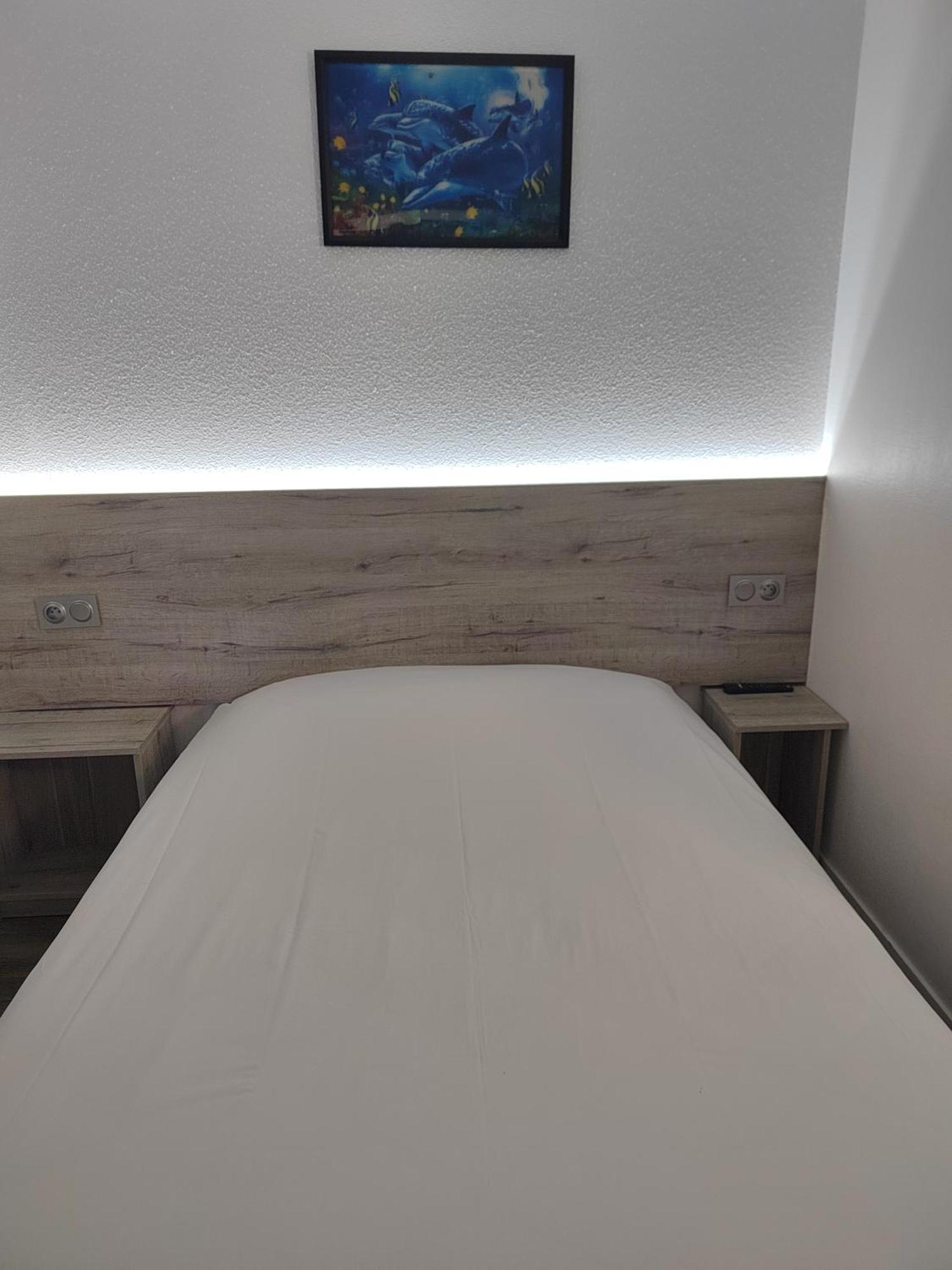 Bouafle Alpha Hotel מראה חיצוני תמונה