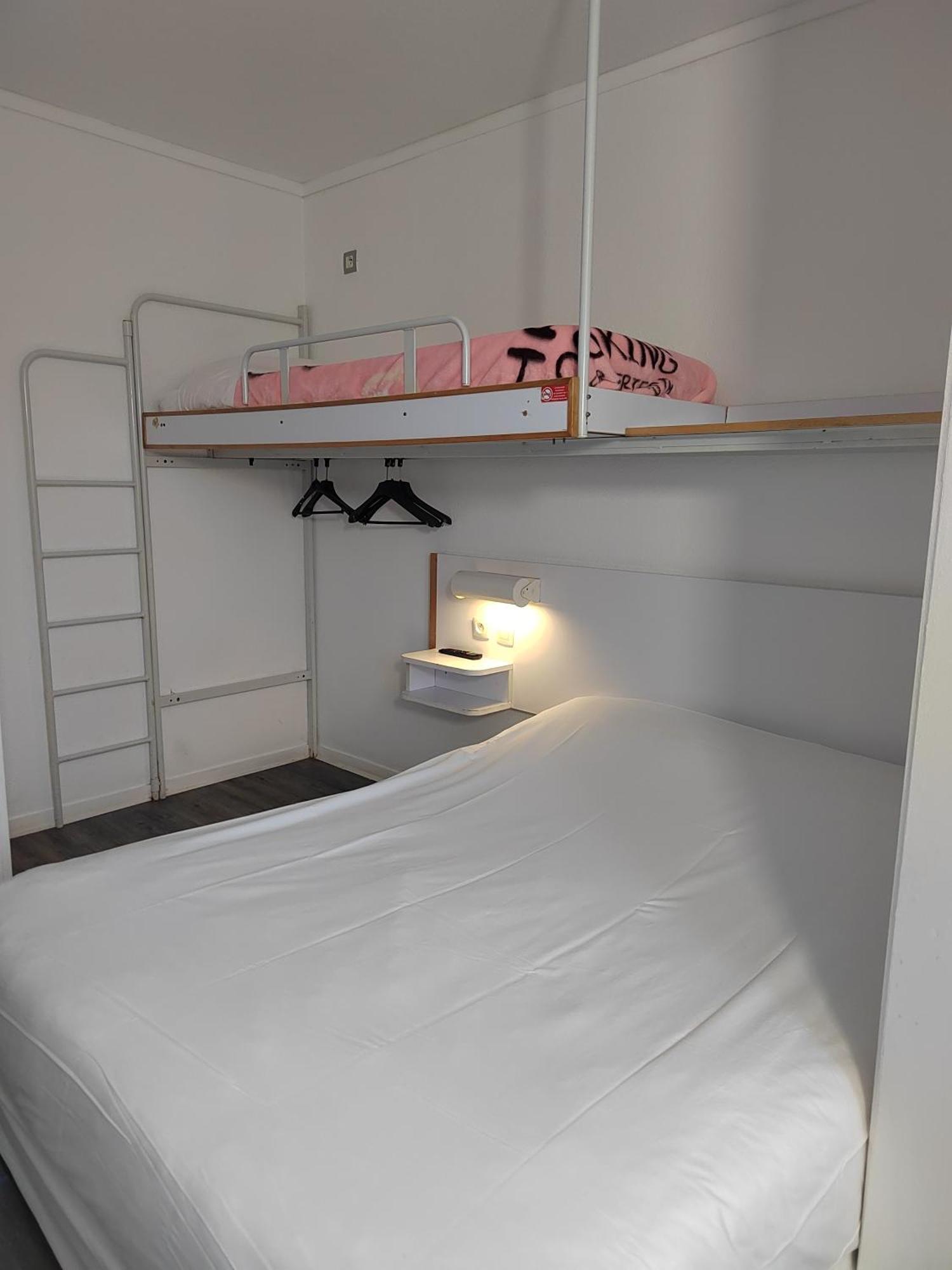 Bouafle Alpha Hotel מראה חיצוני תמונה