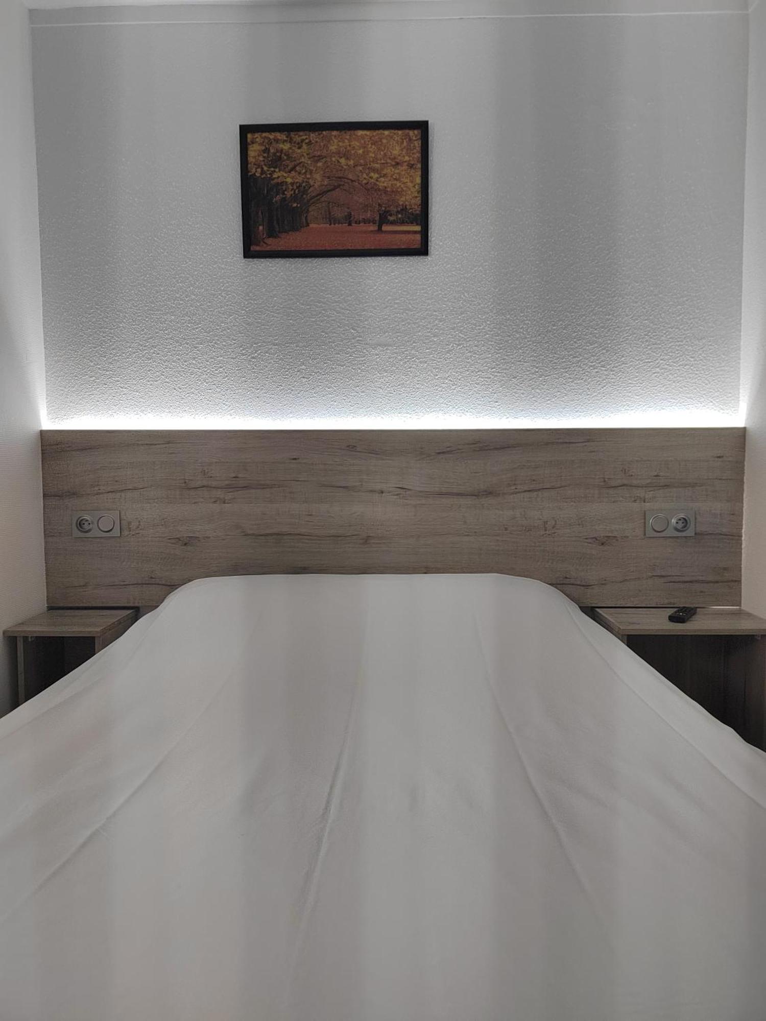 Bouafle Alpha Hotel מראה חיצוני תמונה