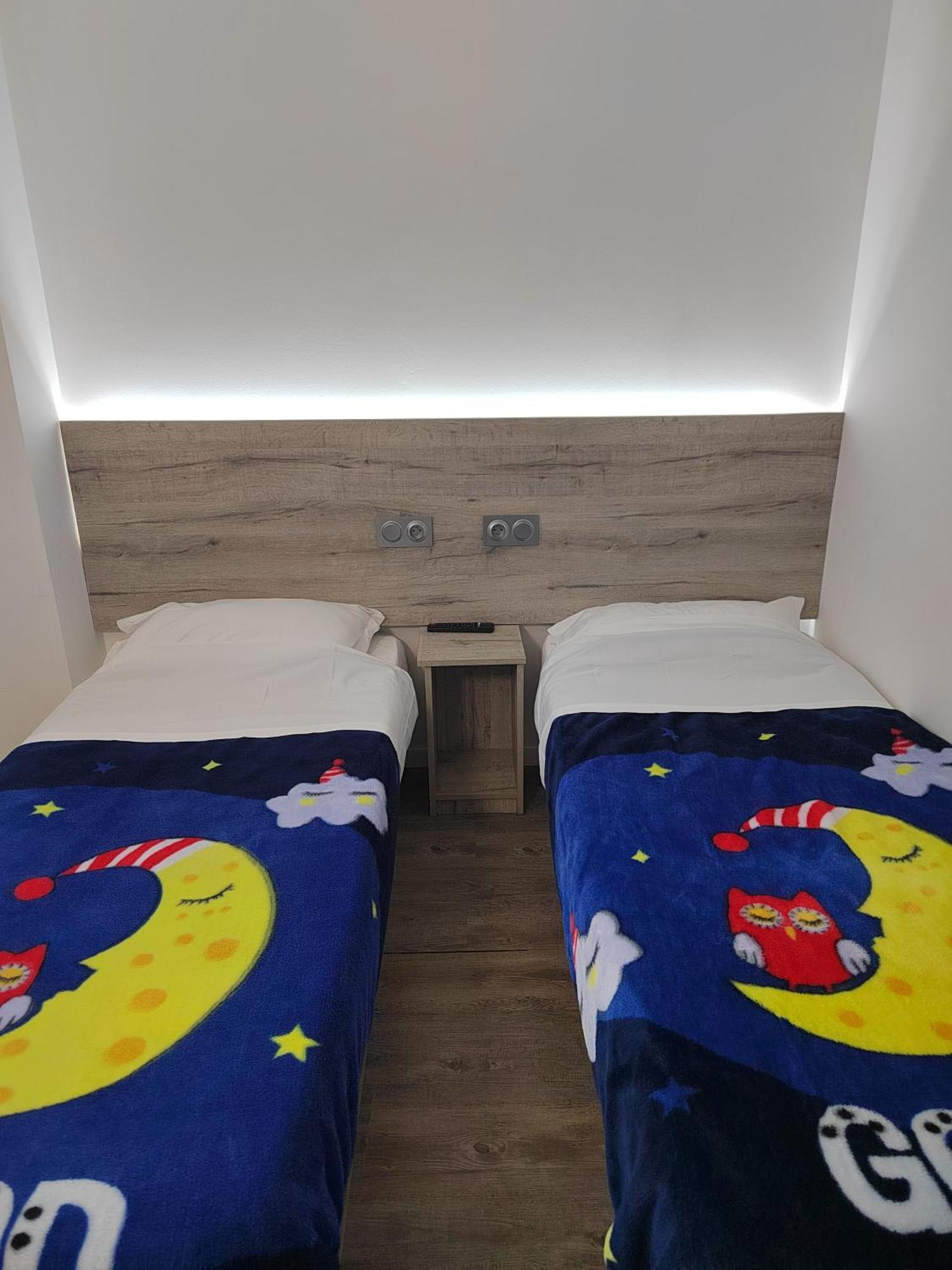Bouafle Alpha Hotel מראה חיצוני תמונה