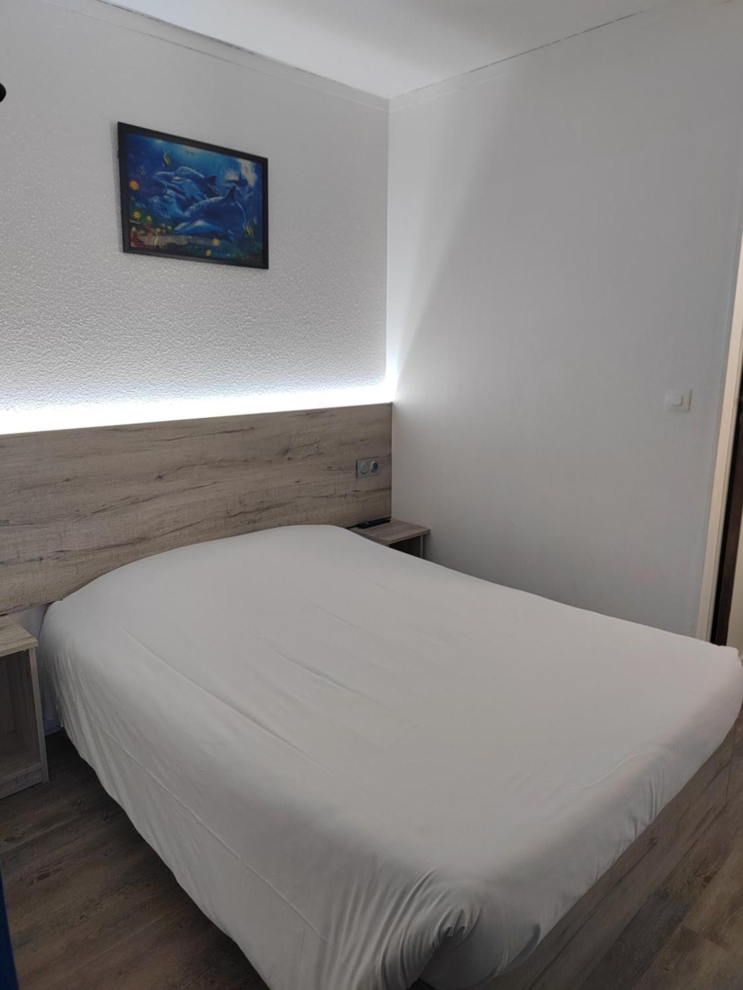 Bouafle Alpha Hotel מראה חיצוני תמונה