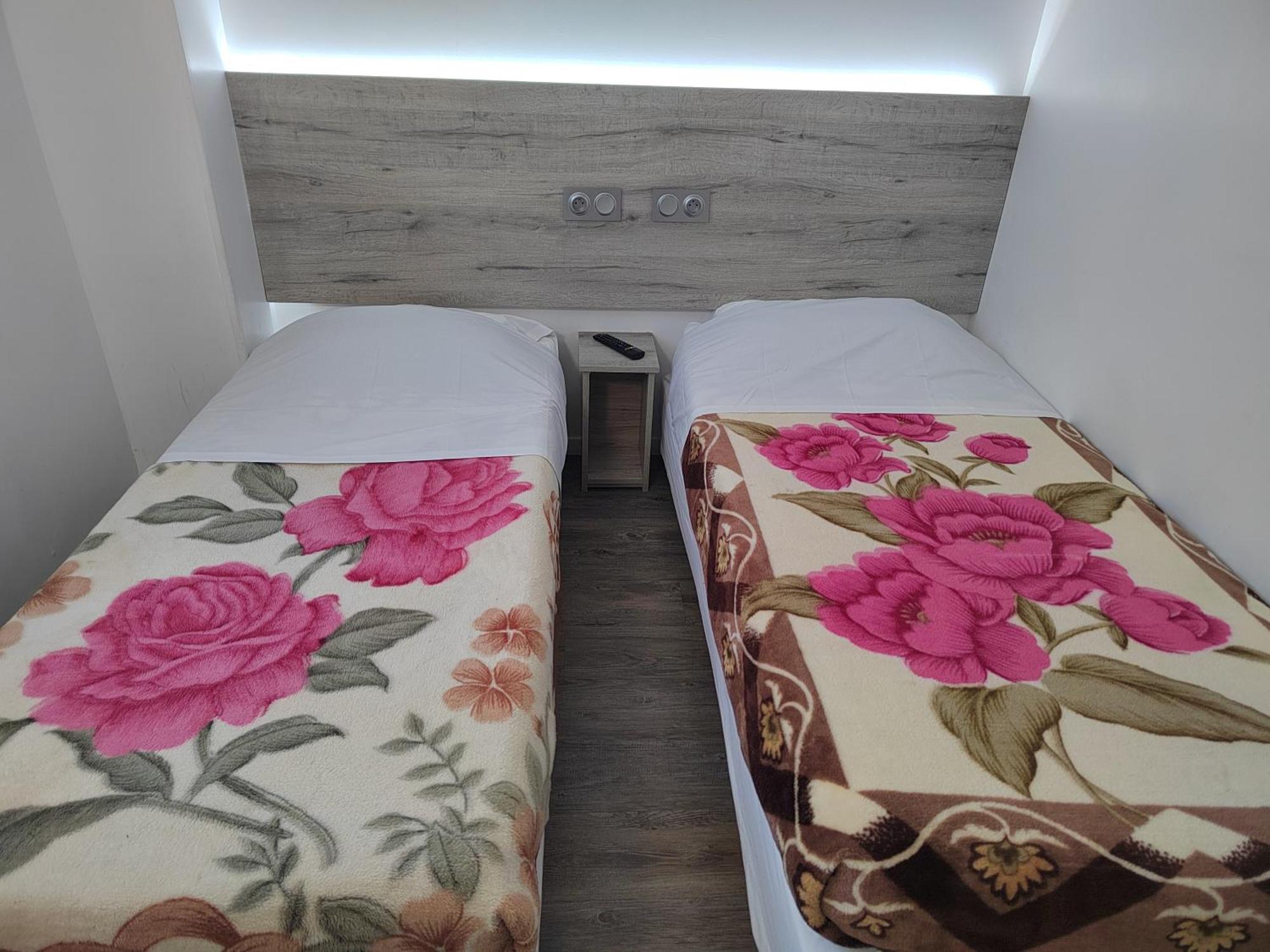 Bouafle Alpha Hotel מראה חיצוני תמונה