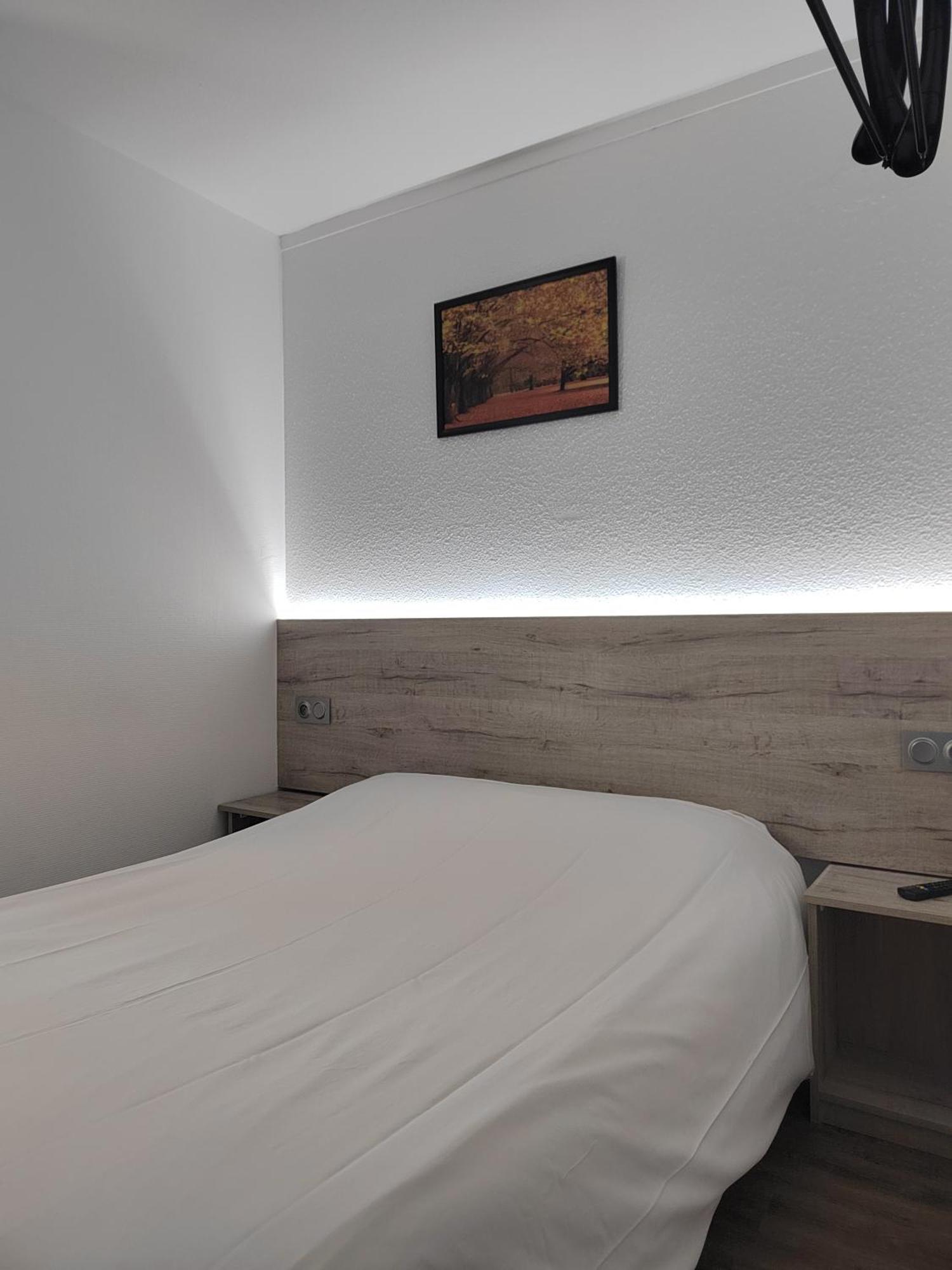 Bouafle Alpha Hotel מראה חיצוני תמונה