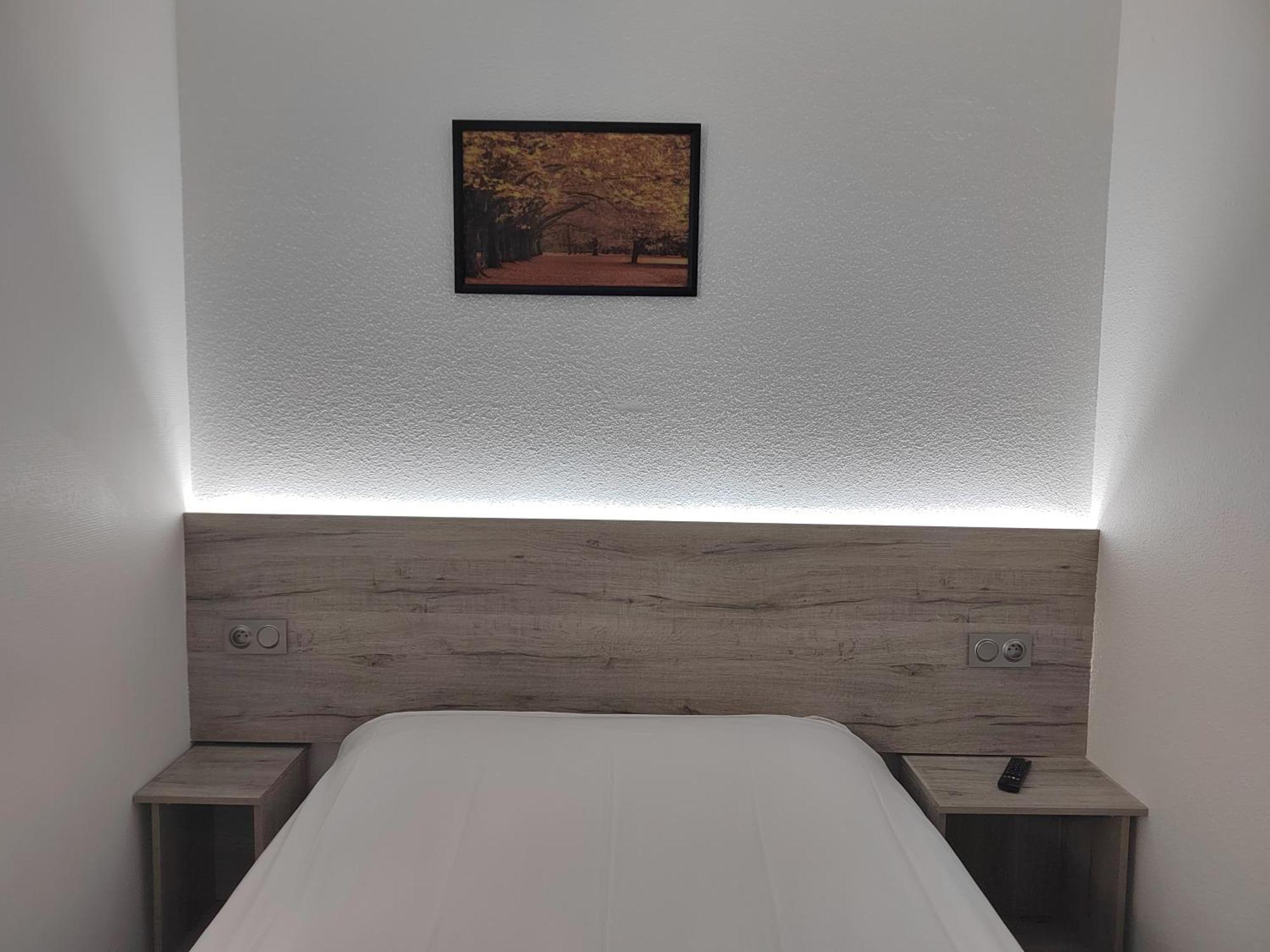 Bouafle Alpha Hotel מראה חיצוני תמונה